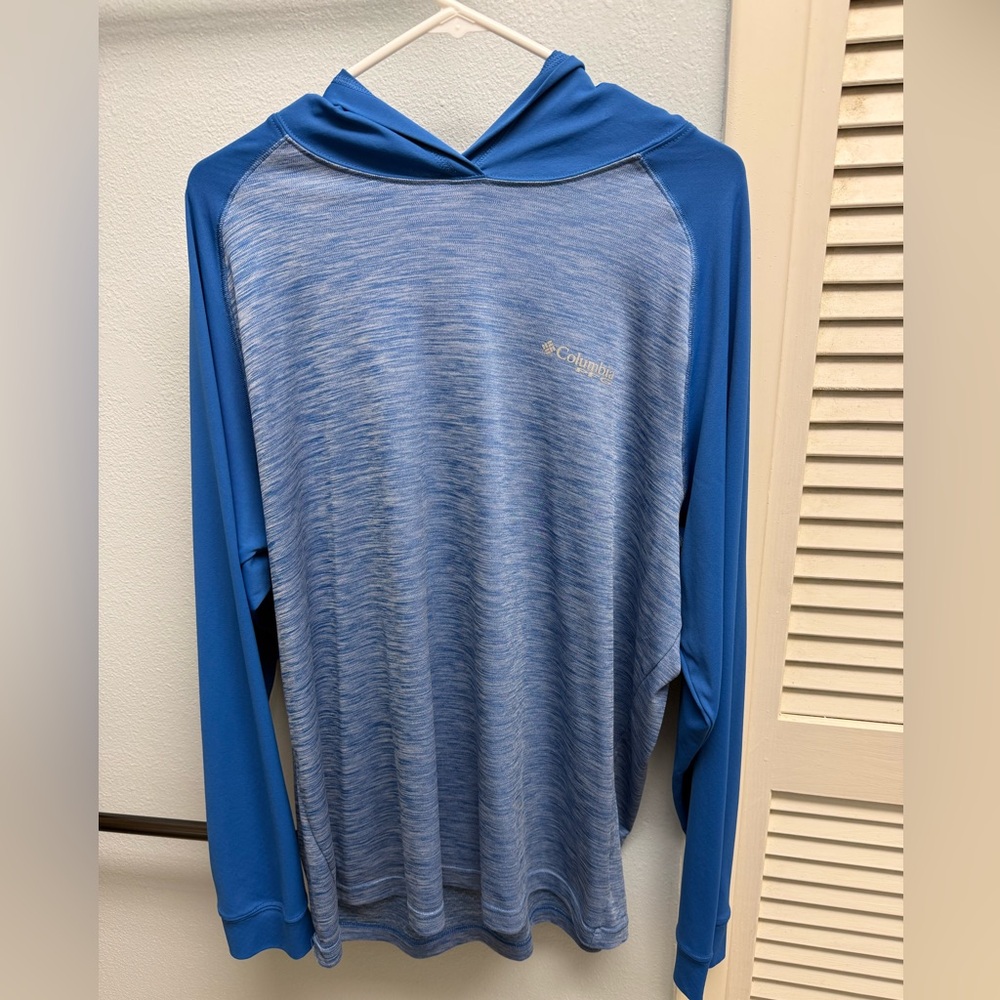 Columbia T-Shirt Long Sleeve Hoodie